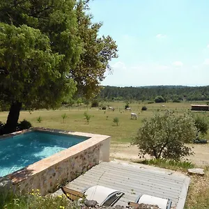 https://l-oliveraie-de-plerimond.fr-provencehotel.com